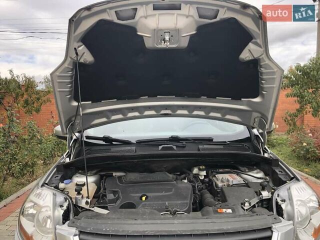 Сірий Форд Куга, об'ємом двигуна 2 л та пробігом 142 тис. км за 10300 $, фото 68 на Automoto.ua