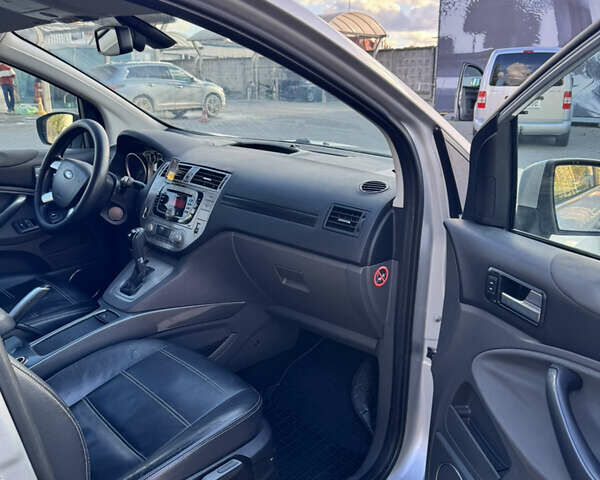 Серый Форд Куга, объемом двигателя 2 л и пробегом 198 тыс. км за 9500 $, фото 18 на Automoto.ua