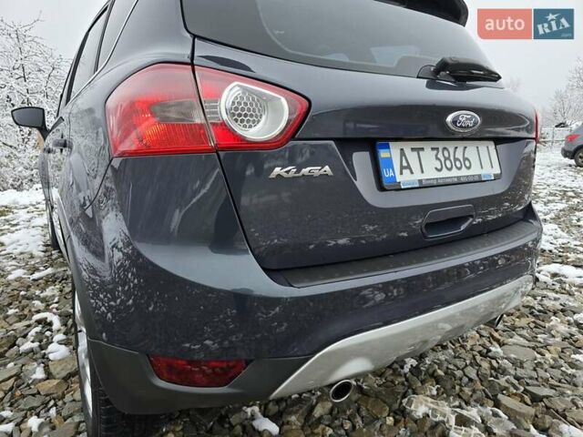 Серый Форд Куга, объемом двигателя 2 л и пробегом 250 тыс. км за 10999 $, фото 34 на Automoto.ua
