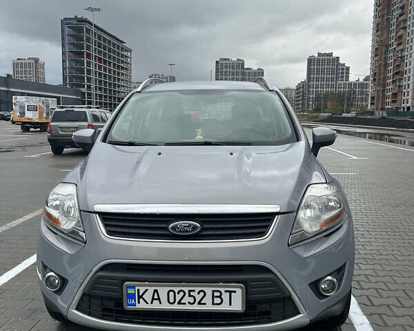 Сірий Форд Куга, об'ємом двигуна 2 л та пробігом 187 тис. км за 11000 $, фото 11 на Automoto.ua