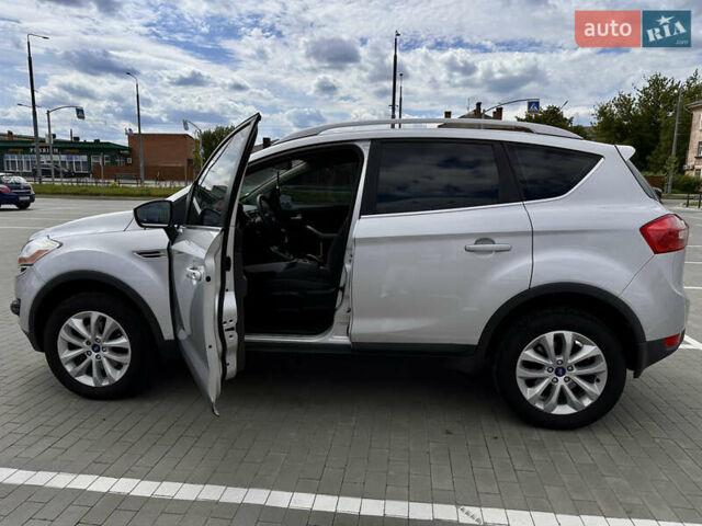 Серый Форд Куга, объемом двигателя 2.5 л и пробегом 189 тыс. км за 10800 $, фото 3 на Automoto.ua