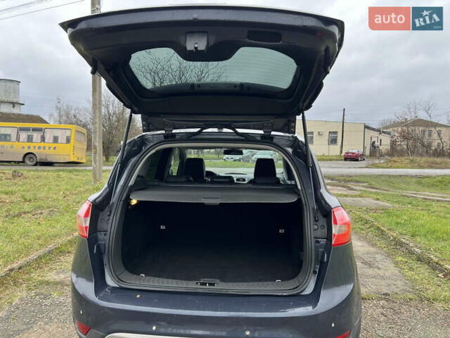 Серый Форд Куга, объемом двигателя 2 л и пробегом 180 тыс. км за 10900 $, фото 45 на Automoto.ua