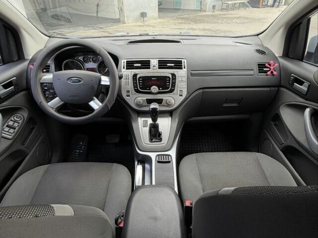 Серый Форд Куга, объемом двигателя 2 л и пробегом 280 тыс. км за 10000 $, фото 8 на Automoto.ua