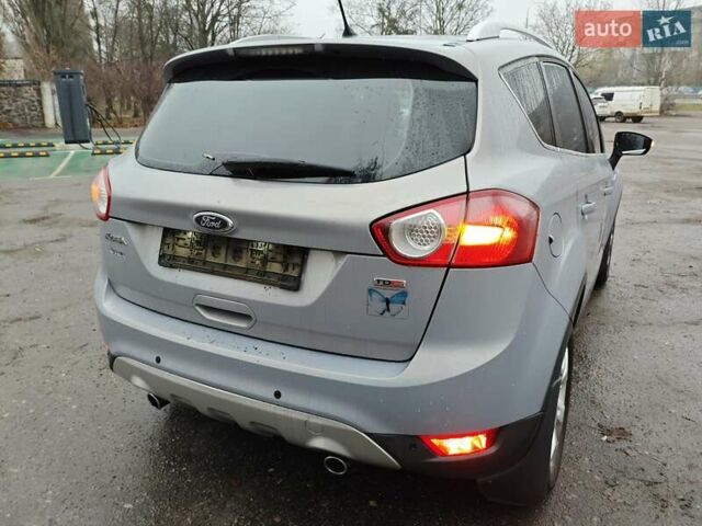 Серый Форд Куга, объемом двигателя 2 л и пробегом 183 тыс. км за 9500 $, фото 7 на Automoto.ua