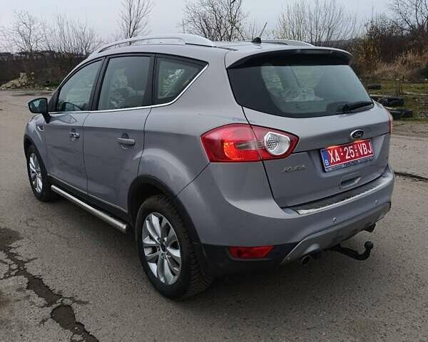 Серый Форд Куга, объемом двигателя 2 л и пробегом 270 тыс. км за 12000 $, фото 7 на Automoto.ua