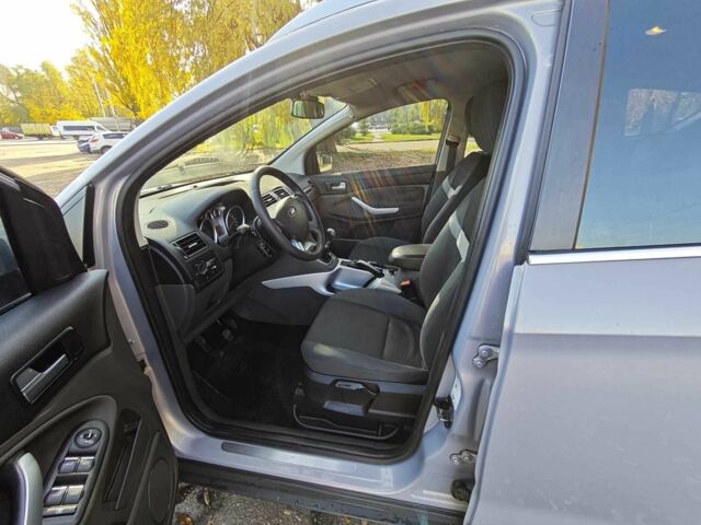 Серый Форд Куга, объемом двигателя 2 л и пробегом 286 тыс. км за 9500 $, фото 10 на Automoto.ua