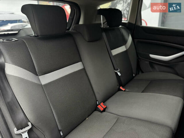 Серый Форд Куга, объемом двигателя 2 л и пробегом 182 тыс. км за 9250 $, фото 47 на Automoto.ua