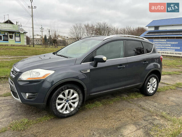 Серый Форд Куга, объемом двигателя 2 л и пробегом 180 тыс. км за 10900 $, фото 1 на Automoto.ua