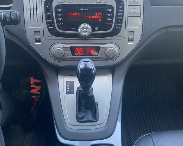 Серый Форд Куга, объемом двигателя 2.52 л и пробегом 130 тыс. км за 11500 $, фото 16 на Automoto.ua