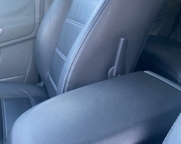 Серый Форд Куга, объемом двигателя 2.52 л и пробегом 130 тыс. км за 11500 $, фото 18 на Automoto.ua