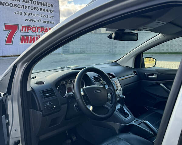 Серый Форд Куга, объемом двигателя 2 л и пробегом 198 тыс. км за 9500 $, фото 13 на Automoto.ua