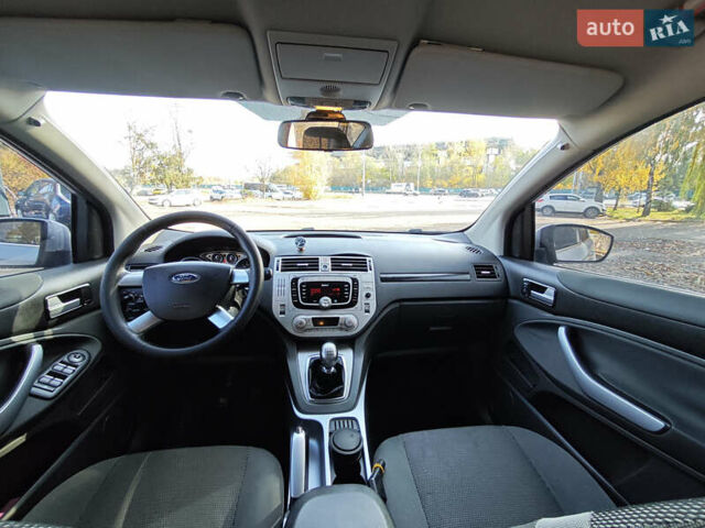 Форд Куга 2011 в Киеве на Automoto.ua Серый Форд Куга, объемом двигателя 2 л и пробегом 183 тыс. км за 10500 $, фото 20 на Automoto.ua