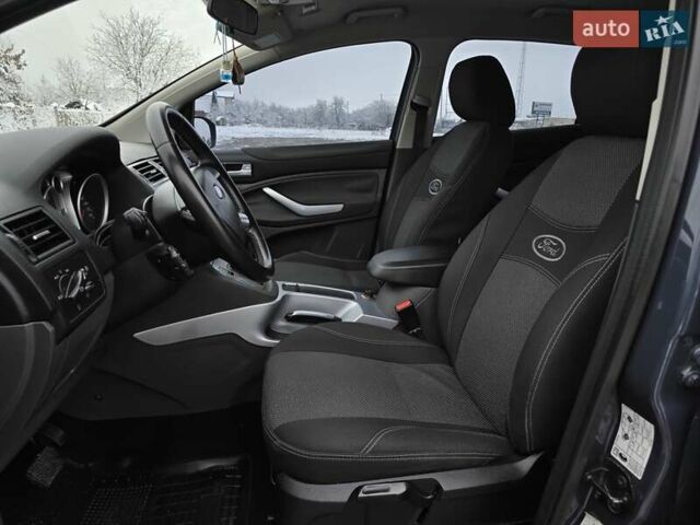 Серый Форд Куга, объемом двигателя 2 л и пробегом 250 тыс. км за 10999 $, фото 13 на Automoto.ua