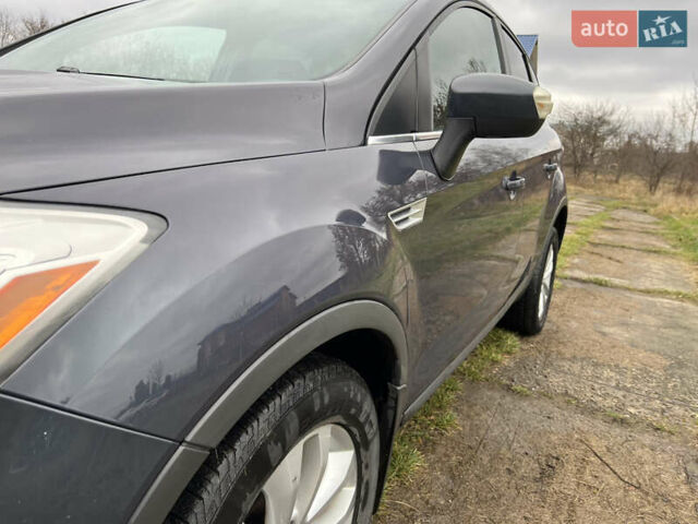 Серый Форд Куга, объемом двигателя 2 л и пробегом 180 тыс. км за 10900 $, фото 9 на Automoto.ua