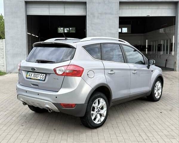 Сірий Форд Куга, об'ємом двигуна 2 л та пробігом 280 тис. км за 10000 $, фото 1 на Automoto.ua