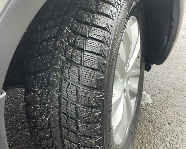 Серый Форд Куга, объемом двигателя 2 л и пробегом 184 тыс. км за 9500 $, фото 1 на Automoto.ua