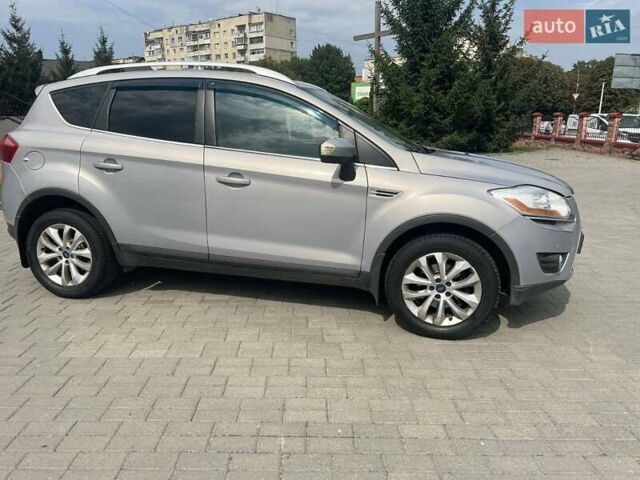 Серый Форд Куга, объемом двигателя 2 л и пробегом 194 тыс. км за 11200 $, фото 2 на Automoto.ua