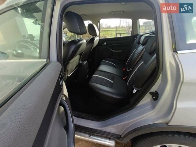 Серый Форд Куга, объемом двигателя 2 л и пробегом 270 тыс. км за 12000 $, фото 9 на Automoto.ua