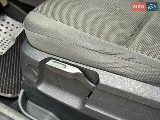 Серый Форд Куга, объемом двигателя 2.5 л и пробегом 189 тыс. км за 11490 $, фото 15 на Automoto.ua