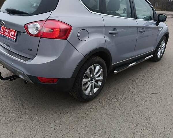 Серый Форд Куга, объемом двигателя 2 л и пробегом 270 тыс. км за 12000 $, фото 5 на Automoto.ua