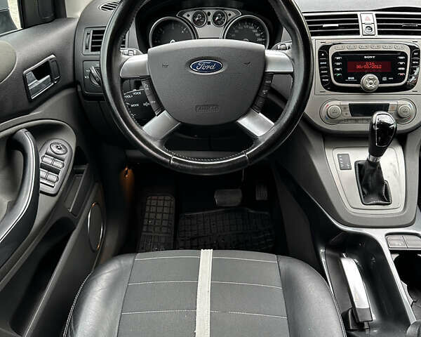 Сірий Форд Куга, об'ємом двигуна 2 л та пробігом 165 тис. км за 10300 $, фото 19 на Automoto.ua