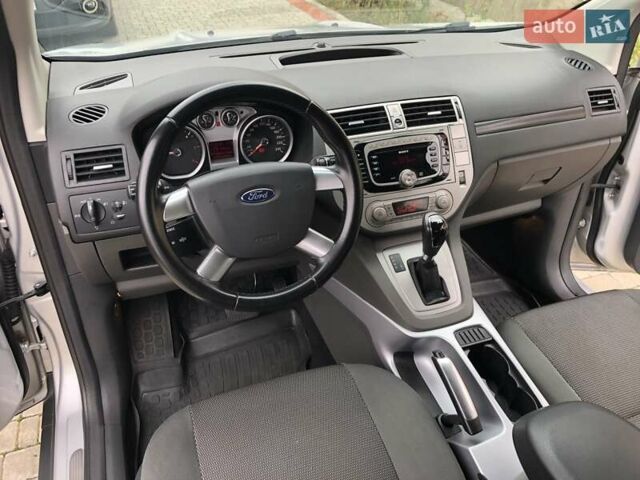 Сірий Форд Куга, об'ємом двигуна 2 л та пробігом 142 тис. км за 10300 $, фото 39 на Automoto.ua