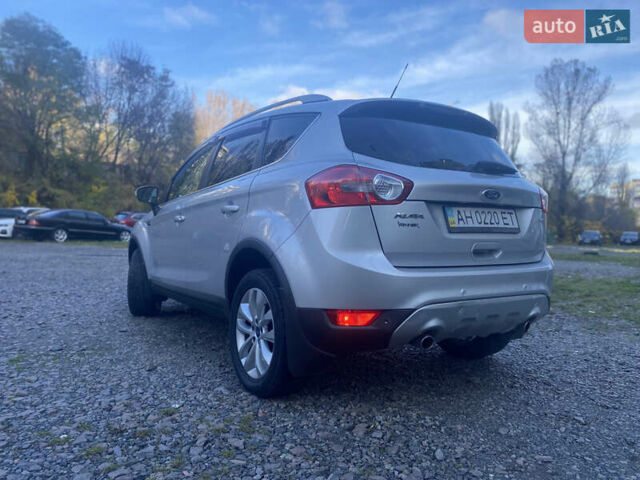 Серый Форд Куга, объемом двигателя 2.52 л и пробегом 130 тыс. км за 11500 $, фото 4 на Automoto.ua