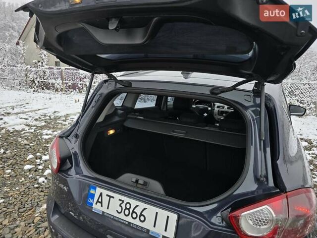 Серый Форд Куга, объемом двигателя 2 л и пробегом 250 тыс. км за 10999 $, фото 25 на Automoto.ua