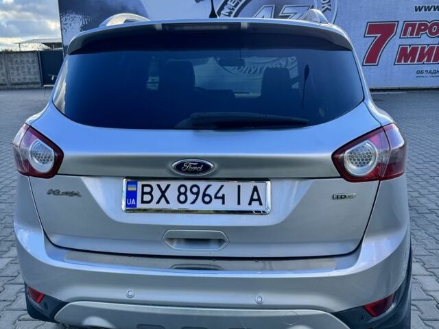 Серый Форд Куга, объемом двигателя 2 л и пробегом 200 тыс. км за 9800 $, фото 5 на Automoto.ua