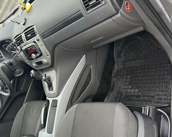 Сірий Форд Куга, об'ємом двигуна 2 л та пробігом 187 тис. км за 11000 $, фото 31 на Automoto.ua