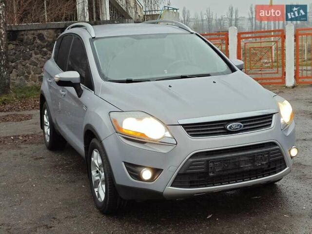 Серый Форд Куга, объемом двигателя 2 л и пробегом 183 тыс. км за 9500 $, фото 1 на Automoto.ua