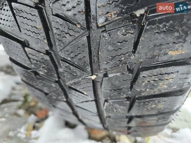 Серый Форд Куга, объемом двигателя 2 л и пробегом 250 тыс. км за 10999 $, фото 9 на Automoto.ua