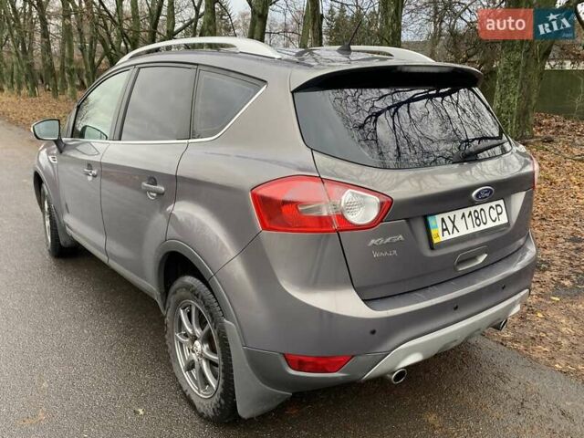 Серый Форд Куга, объемом двигателя 2 л и пробегом 282 тыс. км за 9500 $, фото 4 на Automoto.ua