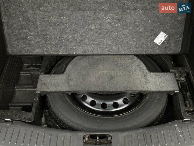 Сірий Форд Куга, об'ємом двигуна 2 л та пробігом 210 тис. км за 12100 $, фото 19 на Automoto.ua