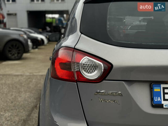 Серый Форд Куга, объемом двигателя 2 л и пробегом 182 тыс. км за 9250 $, фото 8 на Automoto.ua