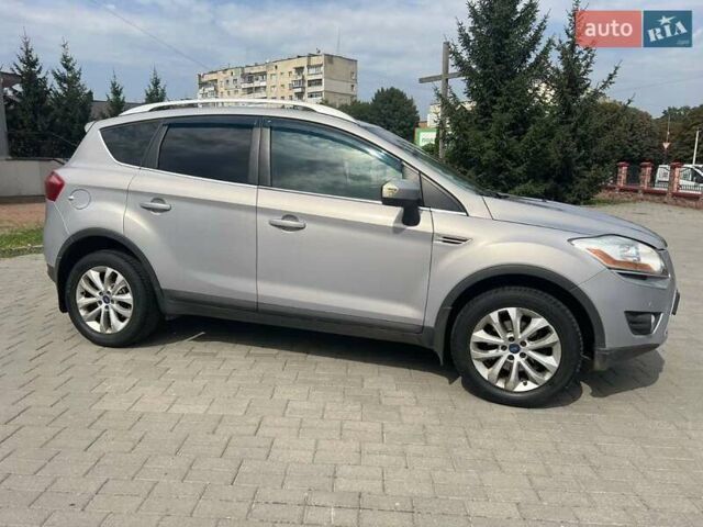 Серый Форд Куга, объемом двигателя 2 л и пробегом 194 тыс. км за 11200 $, фото 4 на Automoto.ua