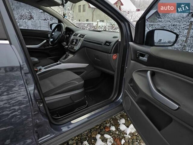 Серый Форд Куга, объемом двигателя 2 л и пробегом 250 тыс. км за 10999 $, фото 20 на Automoto.ua