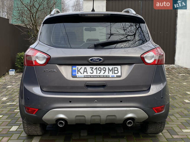 Сірий Форд Куга, об'ємом двигуна 2 л та пробігом 210 тис. км за 12100 $, фото 6 на Automoto.ua