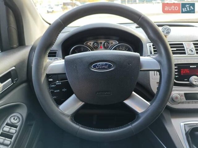 Серый Форд Куга, объемом двигателя 2 л и пробегом 183 тыс. км за 9500 $, фото 21 на Automoto.ua
