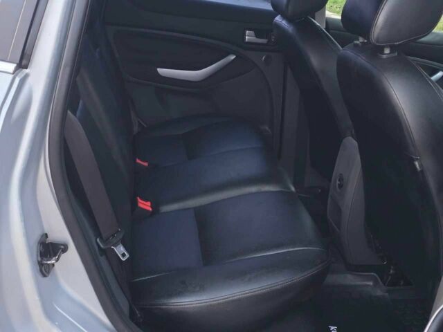 Серый Форд Куга, объемом двигателя 2 л и пробегом 289 тыс. км за 9999 $, фото 17 на Automoto.ua