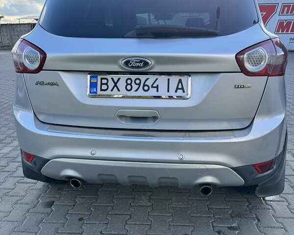 Серый Форд Куга, объемом двигателя 2 л и пробегом 198 тыс. км за 9500 $, фото 10 на Automoto.ua