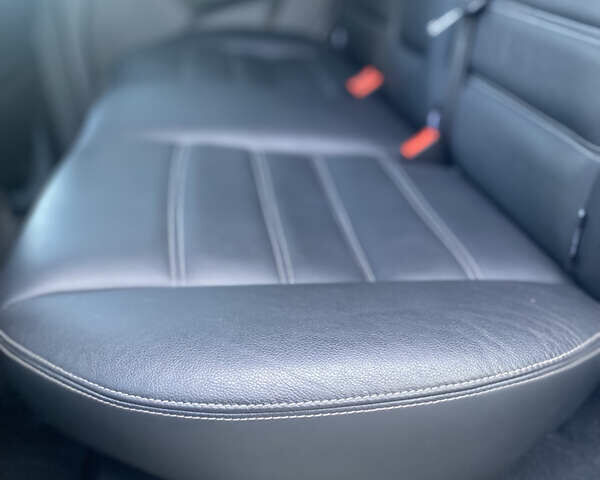 Серый Форд Куга, объемом двигателя 2.52 л и пробегом 130 тыс. км за 11500 $, фото 11 на Automoto.ua