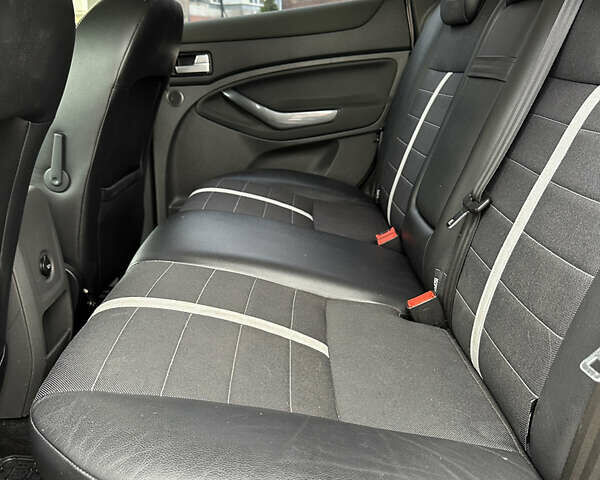 Сірий Форд Куга, об'ємом двигуна 2 л та пробігом 165 тис. км за 10300 $, фото 16 на Automoto.ua