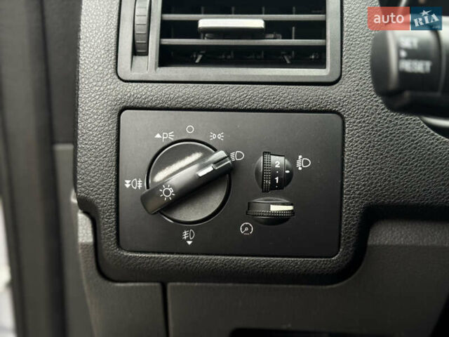 Серый Форд Куга, объемом двигателя 2 л и пробегом 182 тыс. км за 9250 $, фото 24 на Automoto.ua