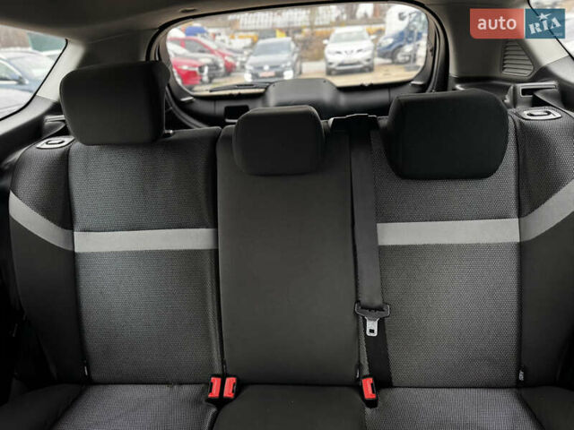 Серый Форд Куга, объемом двигателя 2 л и пробегом 182 тыс. км за 9250 $, фото 33 на Automoto.ua