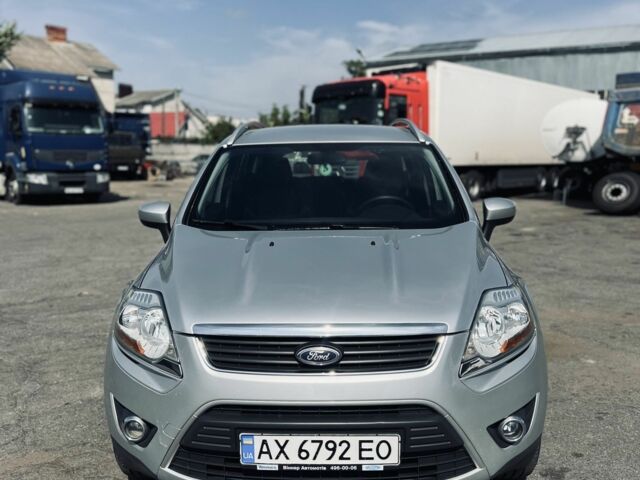 Серый Форд Куга, объемом двигателя 2 л и пробегом 166 тыс. км за 11200 $, фото 1 на Automoto.ua
