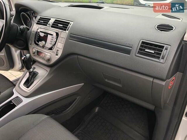 Сірий Форд Куга, об'ємом двигуна 2 л та пробігом 142 тис. км за 10300 $, фото 29 на Automoto.ua