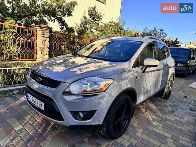 Форд Куга 2011 в Тернополе на Automoto.ua Серый Форд Куга, объемом двигателя 2 л и пробегом 252 тыс. км за 11000 $, фото 6 на Automoto.ua