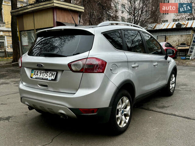 Серый Форд Куга, объемом двигателя 2.52 л и пробегом 235 тыс. км за 8600 $, фото 3 на Automoto.ua