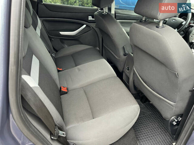 Сірий Форд Куга, об'ємом двигуна 2 л та пробігом 218 тис. км за 11200 $, фото 11 на Automoto.ua